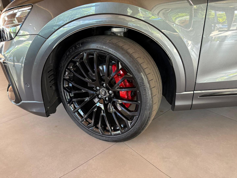 Foto do veículo AUDI Q8  SB HIBRIDO 2025 12.087 KM 630.000,00