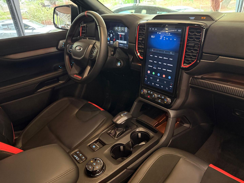 Foto do veículo FORD RANGER  RAPCD3G4A 2024 22.000 KM 430.000,00