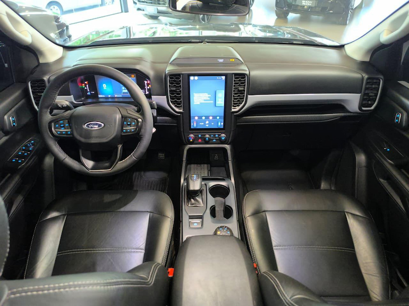 Foto do veículo FORD RANGER  XLSCD3D4A 2024 32.304 KM 239.000,00