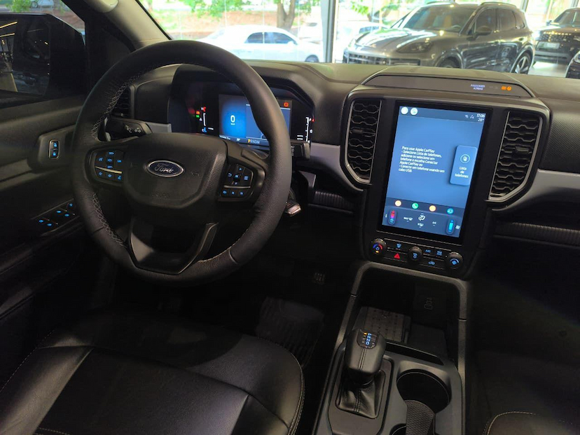 Foto do veículo FORD RANGER  XLSCD3D4A 2024 32.304 KM 239.000,00