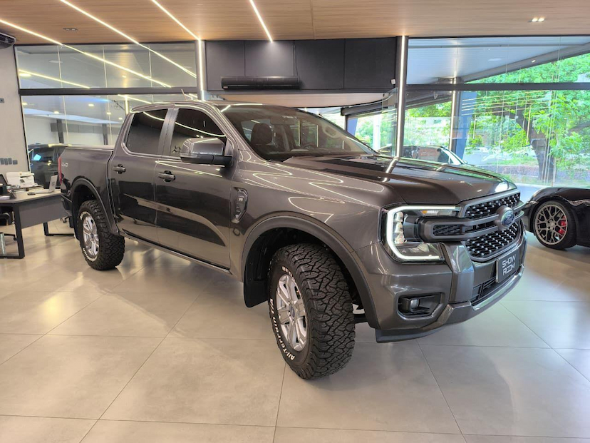 Foto do veículo FORD RANGER  XLSCD3D4A 2024 32.304 KM 239.000,00