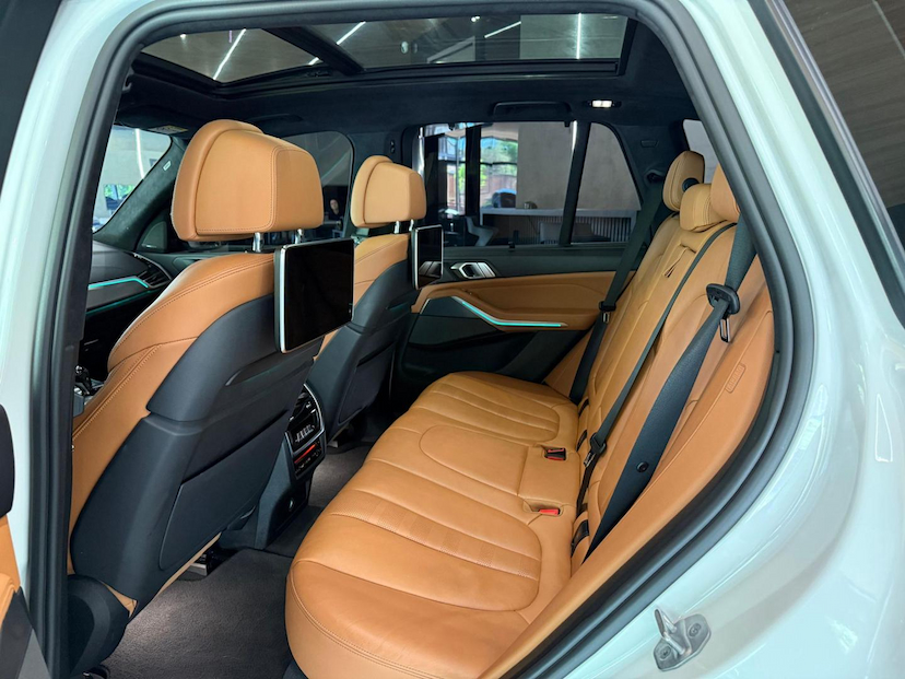 Foto do veículo BMW X5  XDRIVE45E 2021 59.905 KM 359.000,00