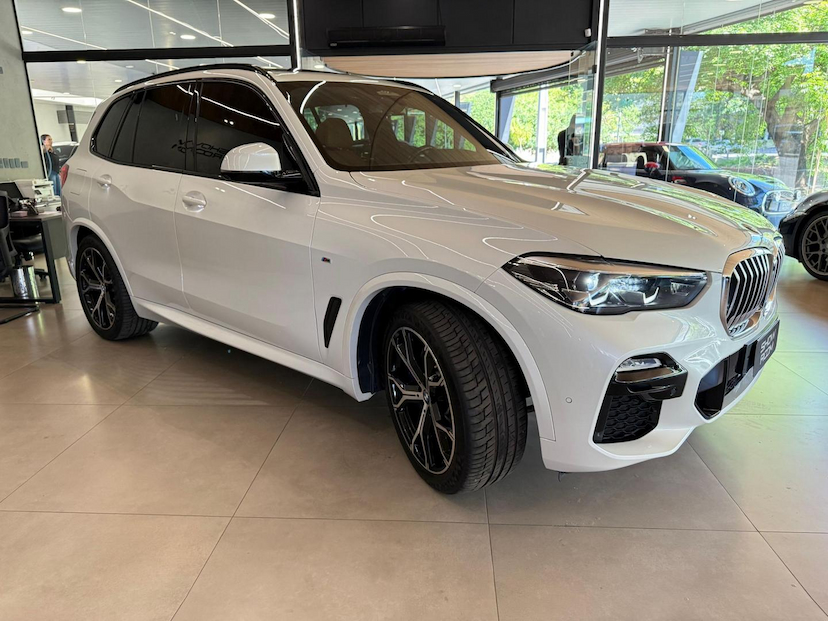 Foto do veículo BMW X5  XDRIVE45E 2021 59.905 KM 359.000,00
