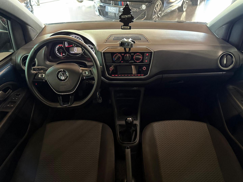 Foto do veículo VOLKSWAGEN UP  MOVE MDV 2018 34.350 KM 72.000,00