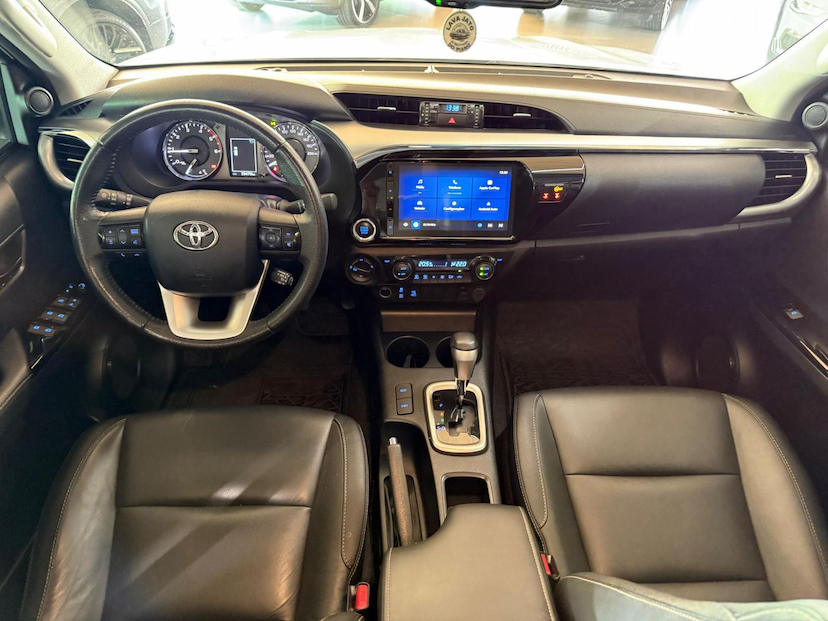 Foto do veículo TOYOTA HILUX  CDSRVA4FD 2024 40.580 KM 244.000,00