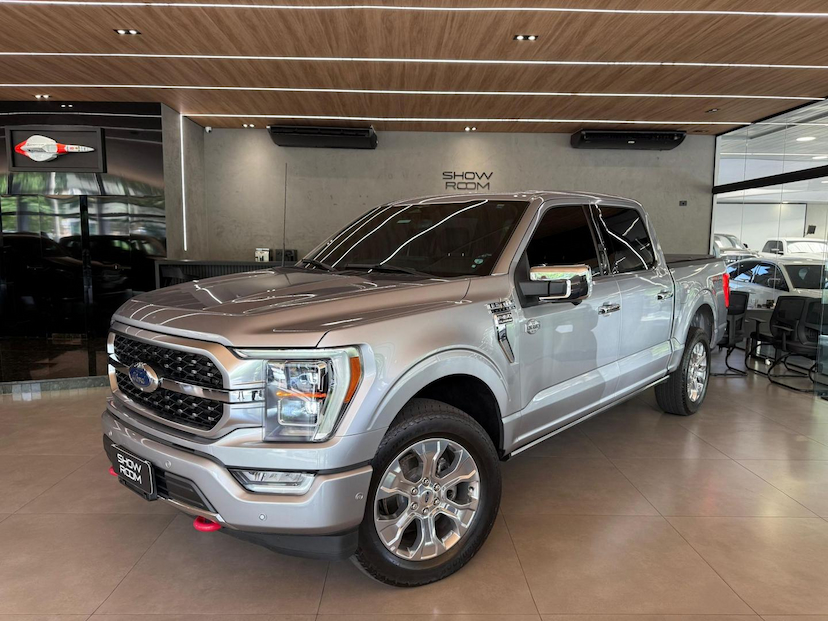 Foto do veículo FORD F-150  PLATINUM 2023 23.944 KM 385.000,00