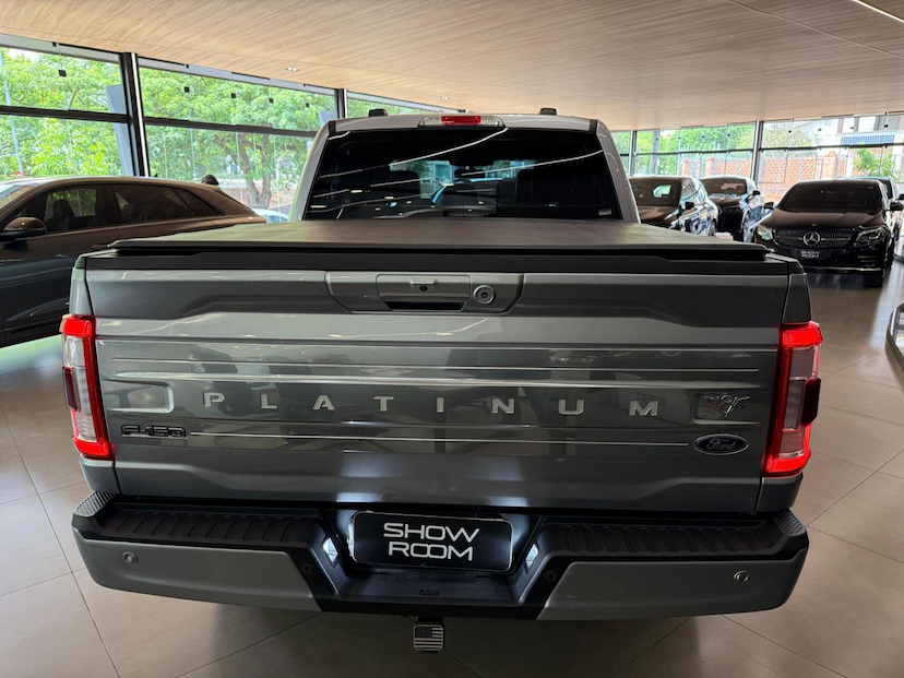 Foto do veículo FORD F-150  PLATINUM 2023 23.944 KM 385.000,00