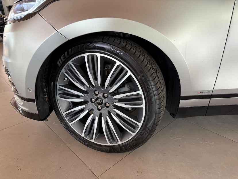 Foto do veículo LAND ROVER RANGE ROVER VELAR P340 SE RDYN 2021 51.000 KM 389.000,00