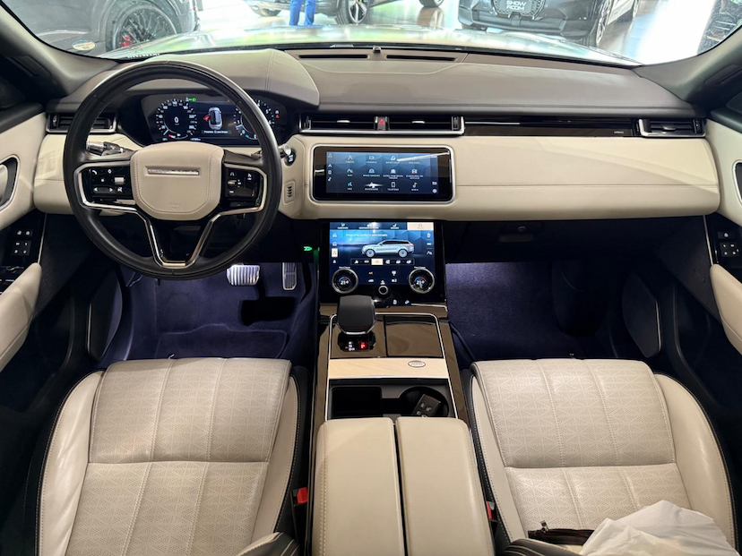Foto do veículo LAND ROVER RANGE ROVER VELAR P340 SE RDYN 2021 51.000 KM 389.000,00