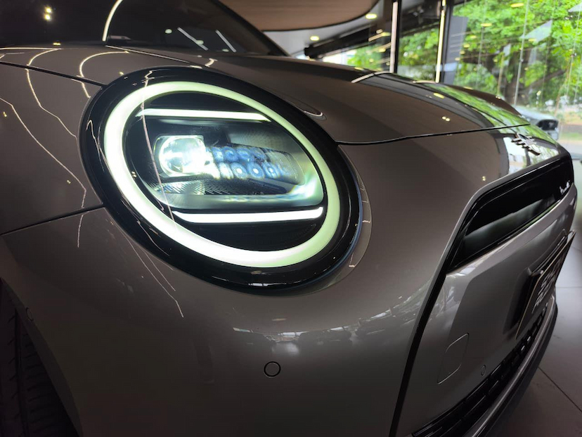 Foto do veículo MINI COOPER  E 2024 17.222 KM 169.000,00