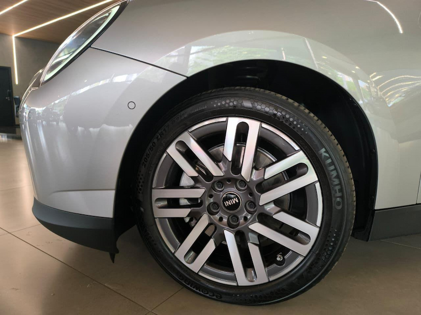 Foto do veículo MINI COOPER  E 2024 17.222 KM 169.000,00