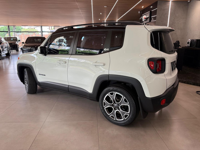 Foto do veículo JEEP RENEGADE  LNGTD AT 2016 36.993 KM 75.000,00