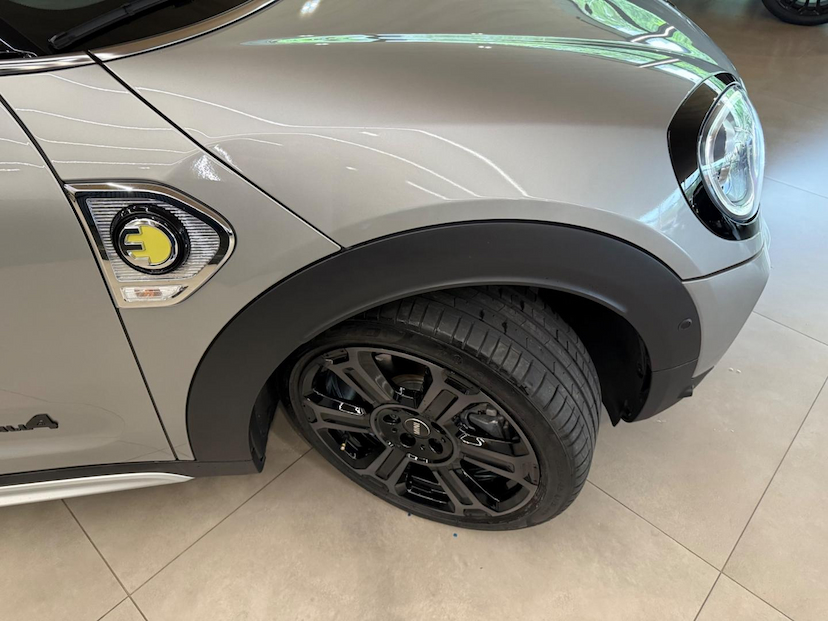Foto do veículo MINI COUNTRYMAN  PHEV 2024 6.554 KM 249.000,00
