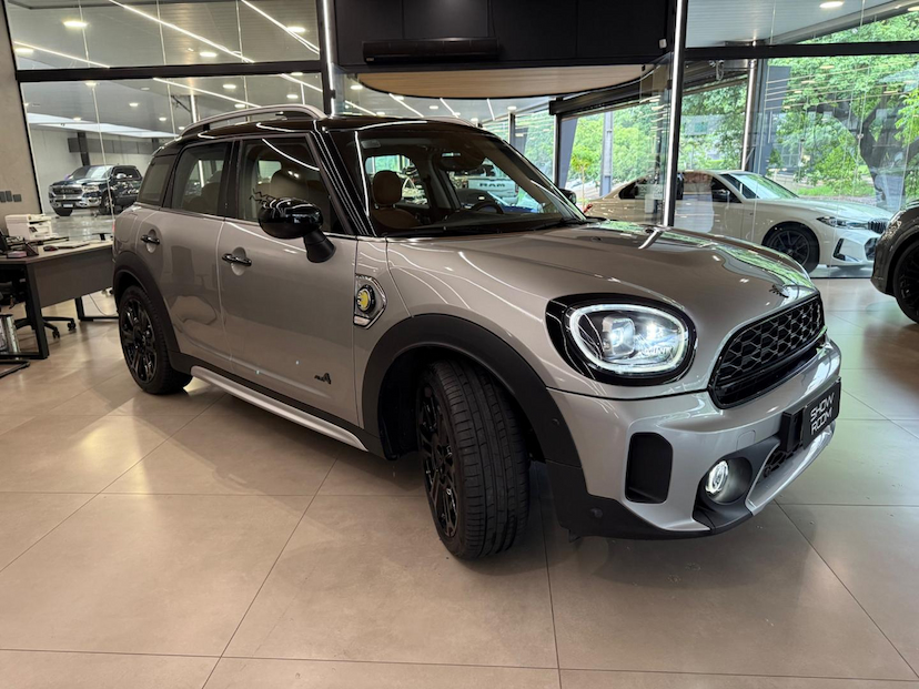 Foto do veículo MINI COUNTRYMAN  PHEV 2024 6.554 KM 249.000,00