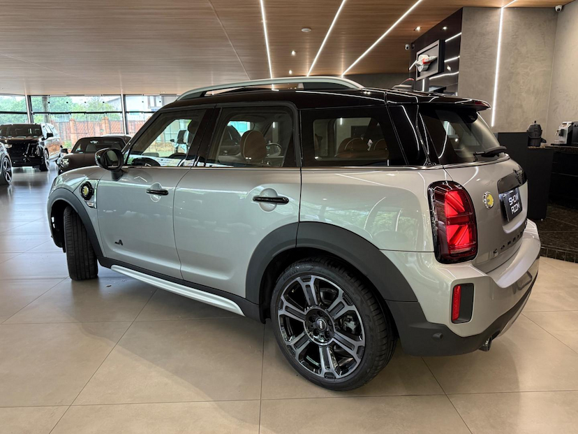 Foto do veículo MINI COUNTRYMAN  PHEV 2024 6.554 KM 249.000,00
