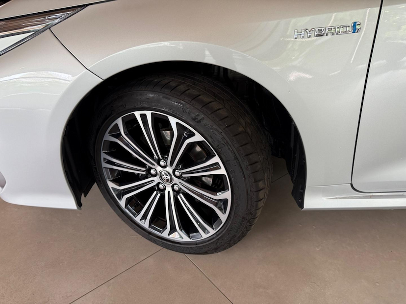 Foto do veículo TOYOTA COROLLA  APREMIUMH 2023 9.500 KM 157.000,00