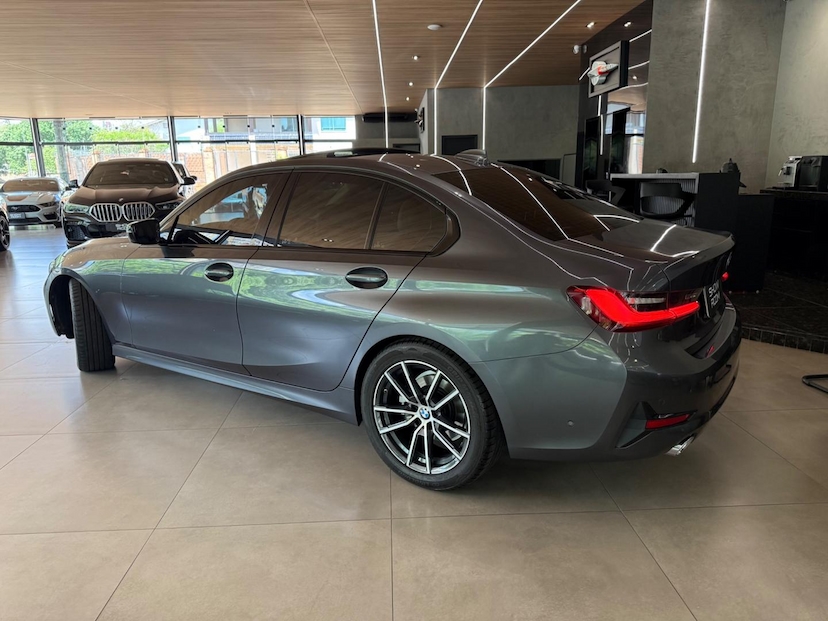 Foto do veículo BMW 320I  2020 47.000 KM 190.000,00