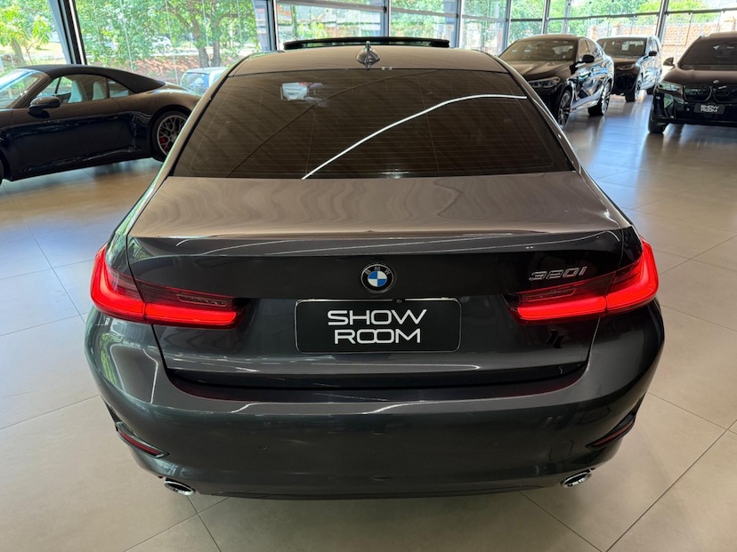 Foto do veículo BMW 320I  2020 47.000 KM 190.000,00