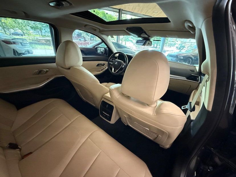 Foto do veículo BMW 320I  2020 47.000 KM 190.000,00