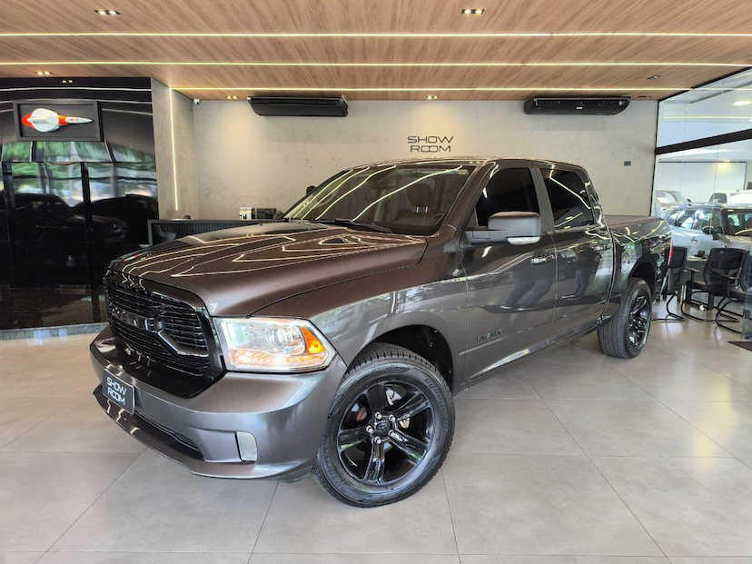 Foto do veículo RAM CLASSIC  LAIE 2023 21.300 KM 299.000,00