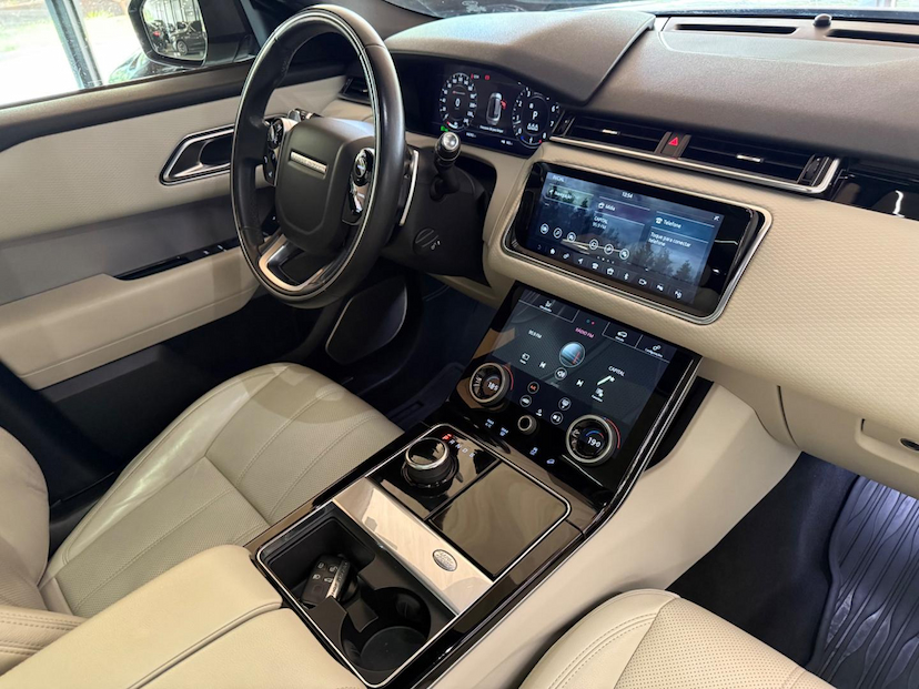 Foto do veículo LAND ROVER RANGE ROVER LR VELAR P300 SE RDYN 2020 42.352 KM 310.000,00
