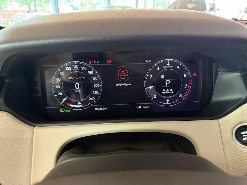 Foto do veículo LAND ROVER RANGE ROVER LR VELAR P300 SE RDYN 2020 42.352 KM 310.000,00