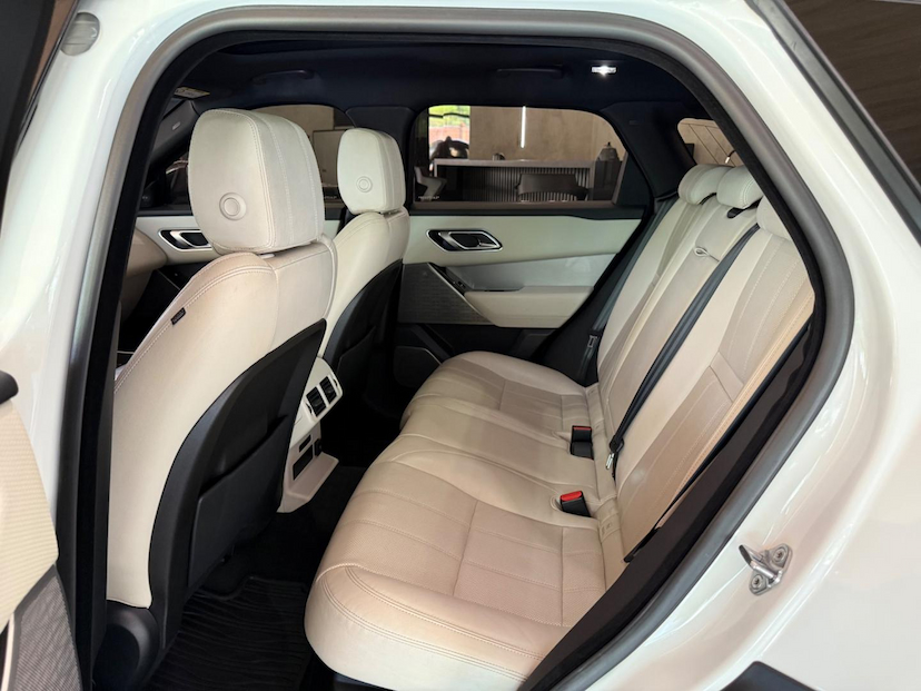 Foto do veículo LAND ROVER RANGE ROVER LR VELAR P300 SE RDYN 2020 42.352 KM 310.000,00