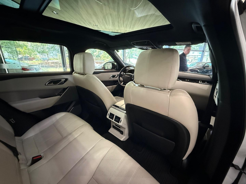 Foto do veículo LAND ROVER RANGE ROVER LR VELAR P300 SE RDYN 2020 42.352 KM 310.000,00