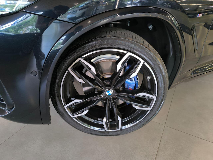 Foto do veículo BMW X3  M40I 2022 28.518 KM 399.000,00