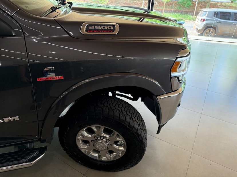 Foto do veículo RAM 2500  LARAMIE 2022 66.078 KM 355.000,00