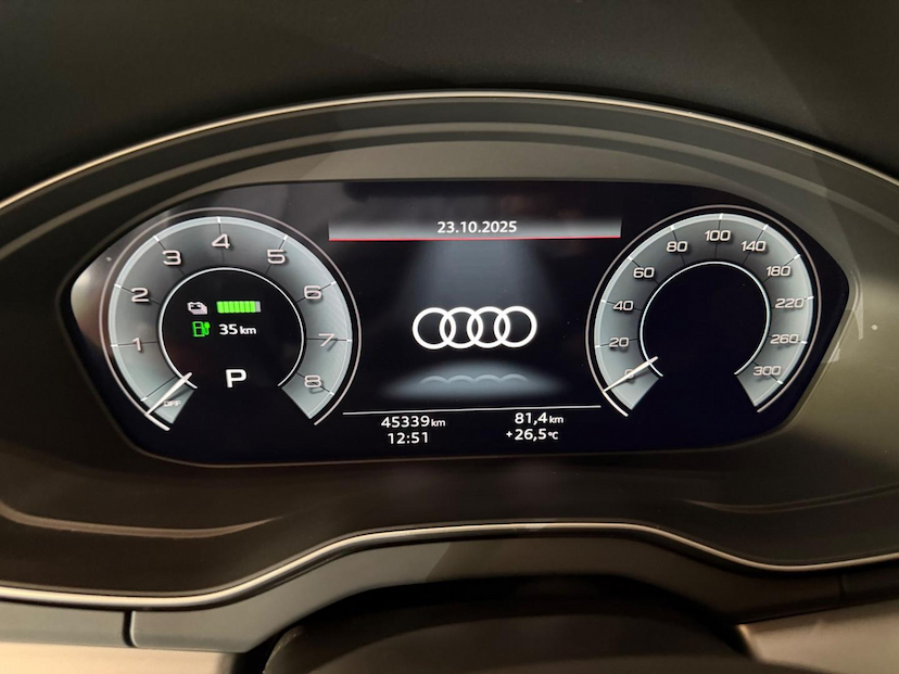 Foto do veículo AUDI Q5  SB P-HIBRIDO 2023 45.000 KM 279.000,00
