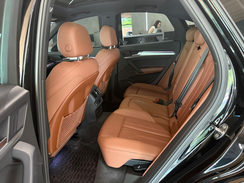Foto do veículo AUDI Q5  SB P-HIBRIDO 2023 45.000 KM 279.000,00