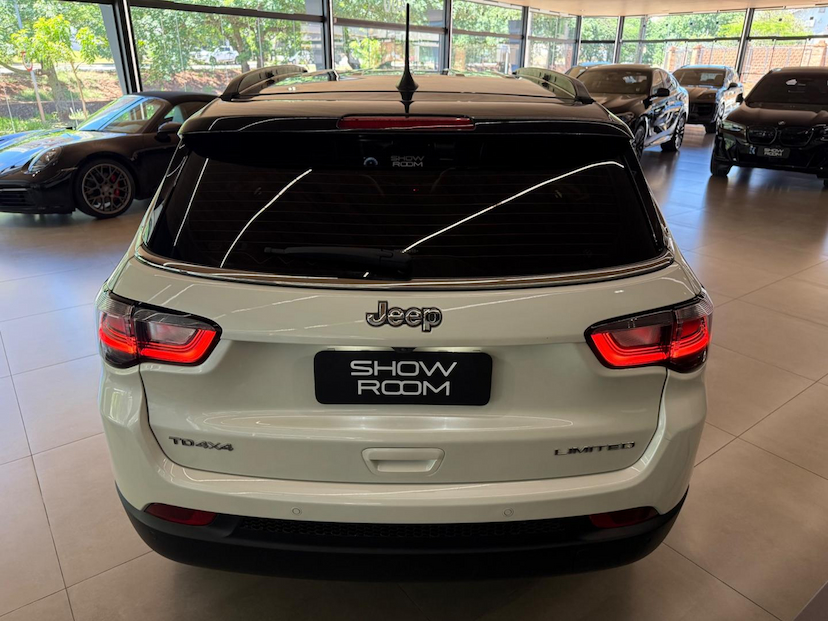 Foto do veículo JEEP COMPASS  LIMITED TD 2023 25.971 KM 170.000,00