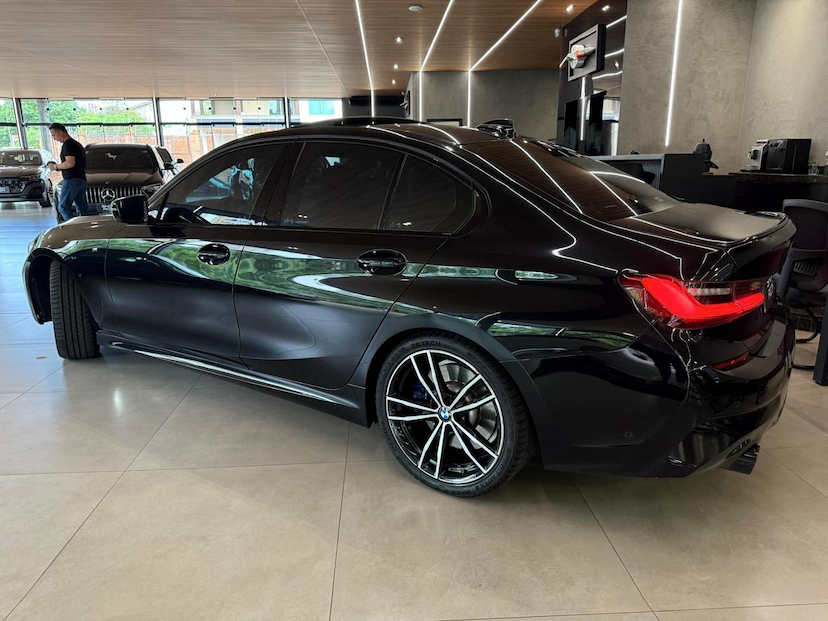 Foto do veículo BMW 330I  2020 53.500 KM 225.000,00