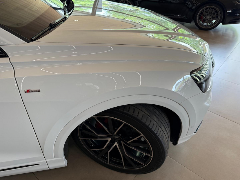 Foto do veículo AUDI Q8  3.0TFSI 2021 42.000 KM 339.000,00