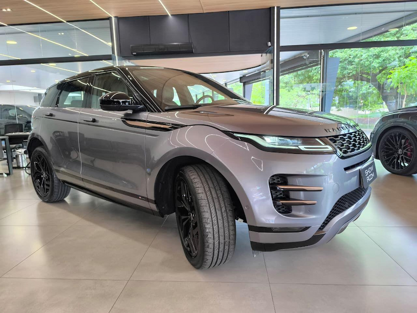 Foto do veículo LAND ROVER RANGE ROVER EVOQUE EVOQUE P250FF SE RD 2020 30.500 KM 235.000,00