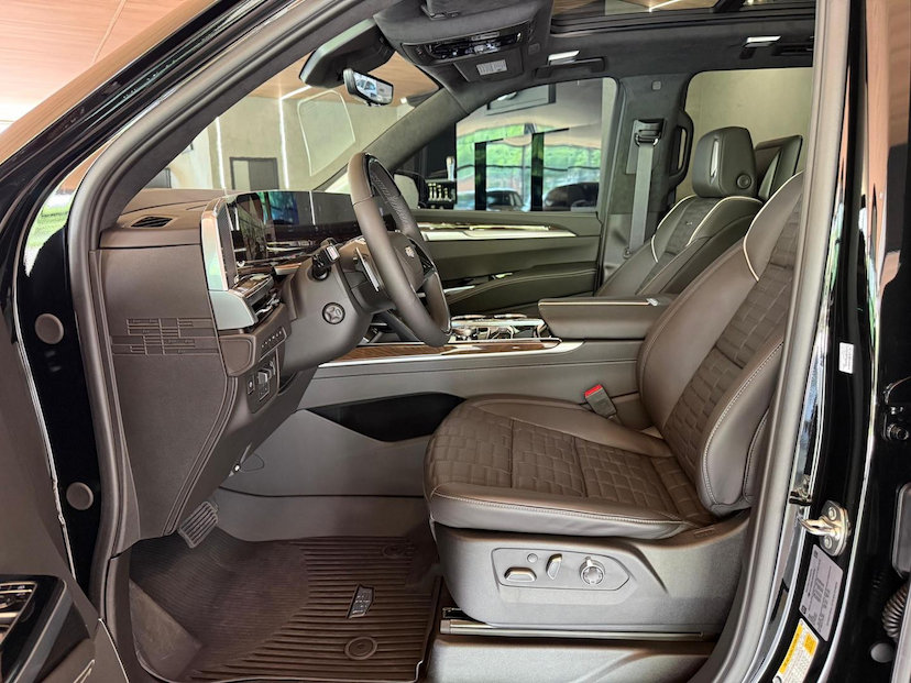 Foto do veículo CADILLAC ESCALADE  6.2 V8 2025 0 KM 2.290.000,00