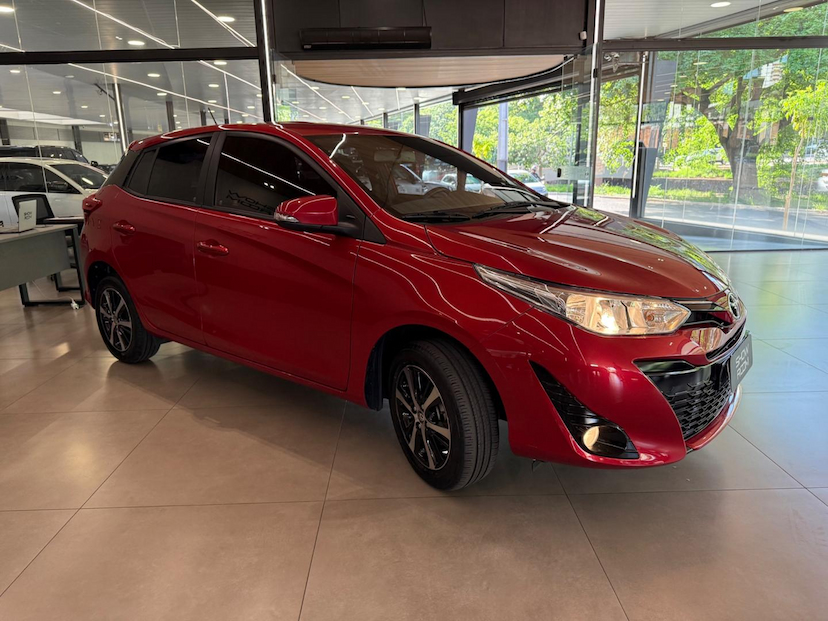 Foto do veículo TOYOTA YARIS  HA XS 15CNT 2021 8.362 KM 90.000,00