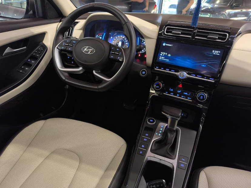 Foto do veículo HYUNDAI CRETA 20A ULTIMTE 2023 27.173 KM 130.000,00