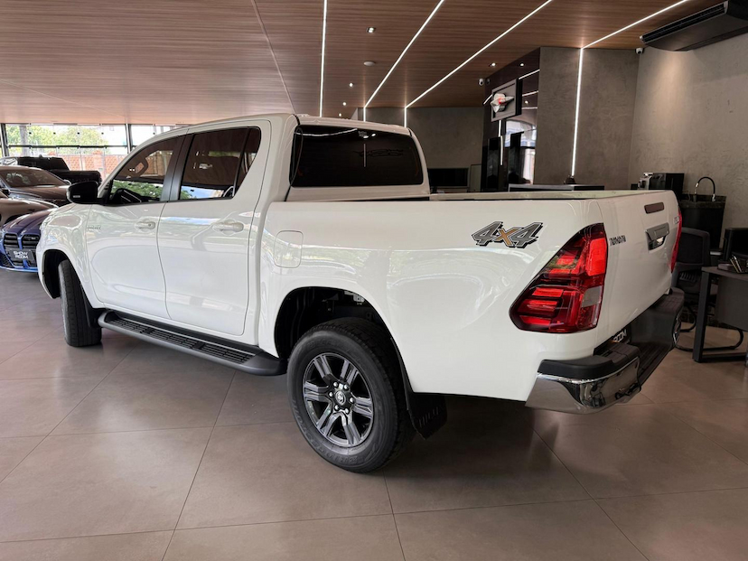 Foto do veículo TOYOTA HILUX  CDSR A4FD 2024 38.000 KM 235.000,00