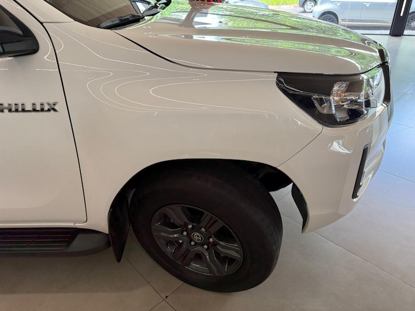 Foto do veículo TOYOTA HILUX  CDSR A4FD 2024 38.000 KM 235.000,00