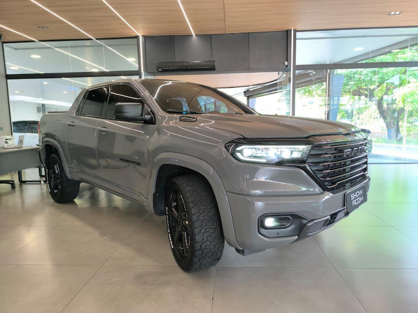 Foto do veículo RAM RAMPAGE PAGE RT GAS 2024 32.790 KM 204.000,00