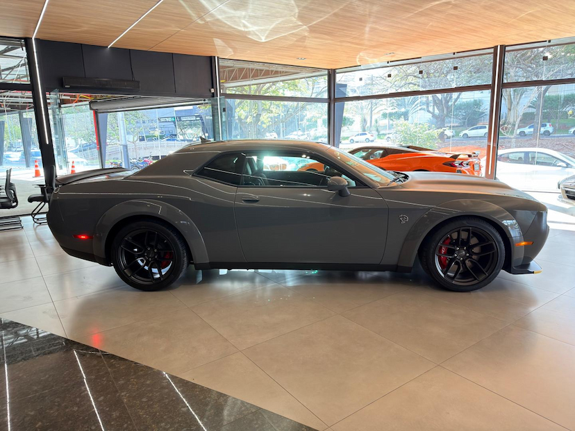 Foto do veículo DODGE CHALLENGER  SRT HELLCAT JAILBREAK 2023 100 KM 1.390.000,00