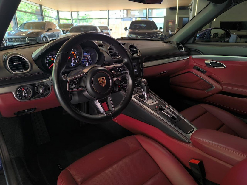 Foto do veículo PORSCHE BOXSTER  2020 26.300 KM 485.000,00