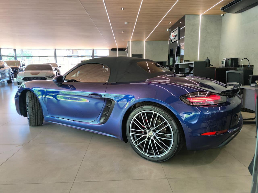 Foto do veículo PORSCHE BOXSTER  2020 26.300 KM 485.000,00