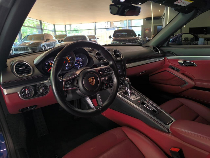 Foto do veículo PORSCHE BOXSTER  2020 26.300 KM 485.000,00