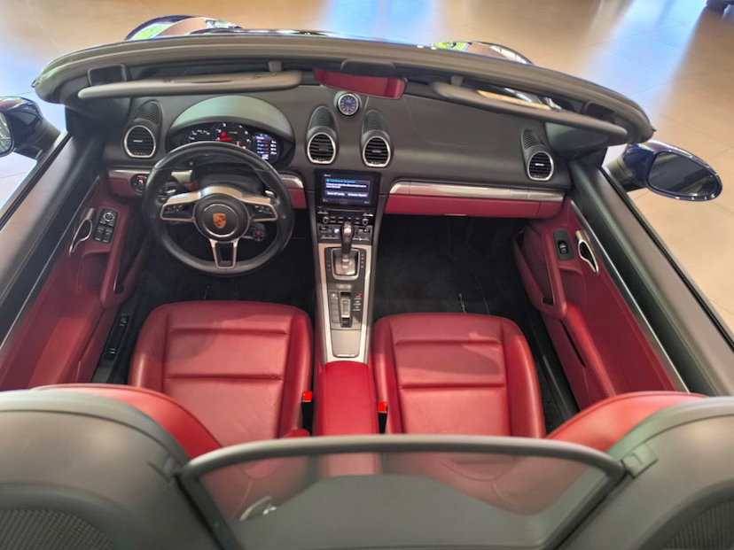 Foto do veículo PORSCHE BOXSTER  2020 26.300 KM 485.000,00