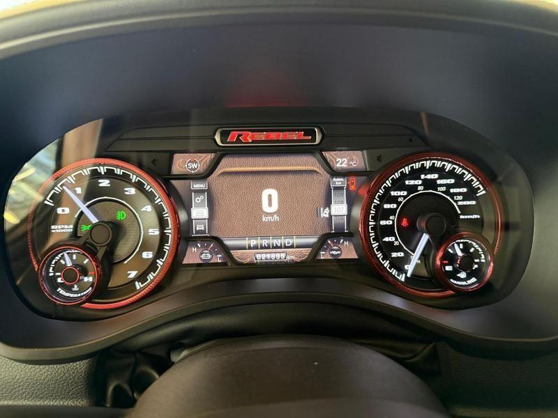 Foto do veículo RAM 1500  REBEL HEMI 2022 27.000 KM 360.000,00