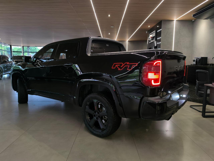 Foto do veículo RAM RAMPAGE PAGE RT GAS 2024 25.608 KM 199.000,00