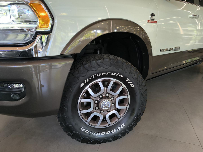 Foto do veículo RAM 3500  LONGHORN 6.7D 2022 73.209 KM 379.000,00